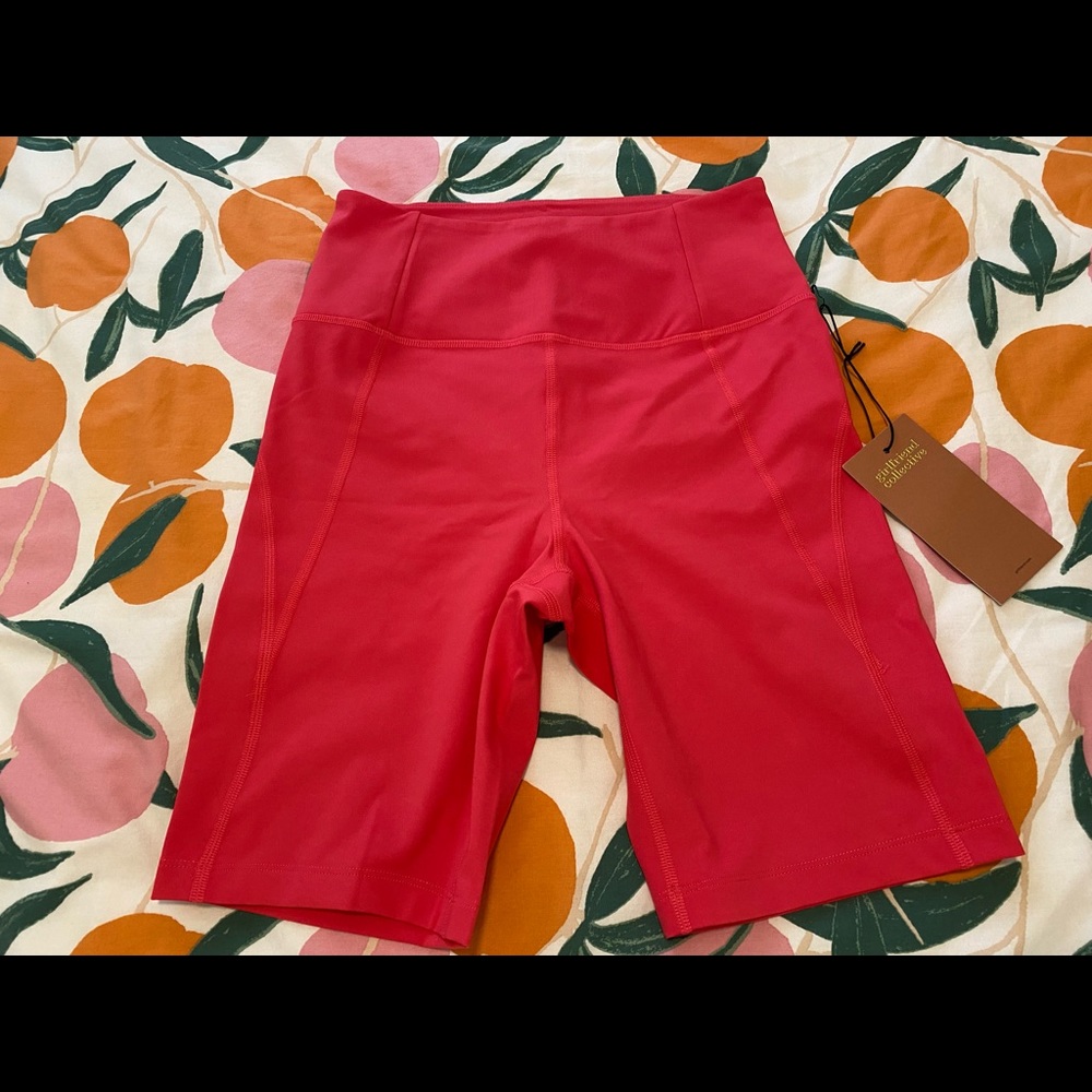 NWT Girlfriend Collective Med. Geranium Bike Short